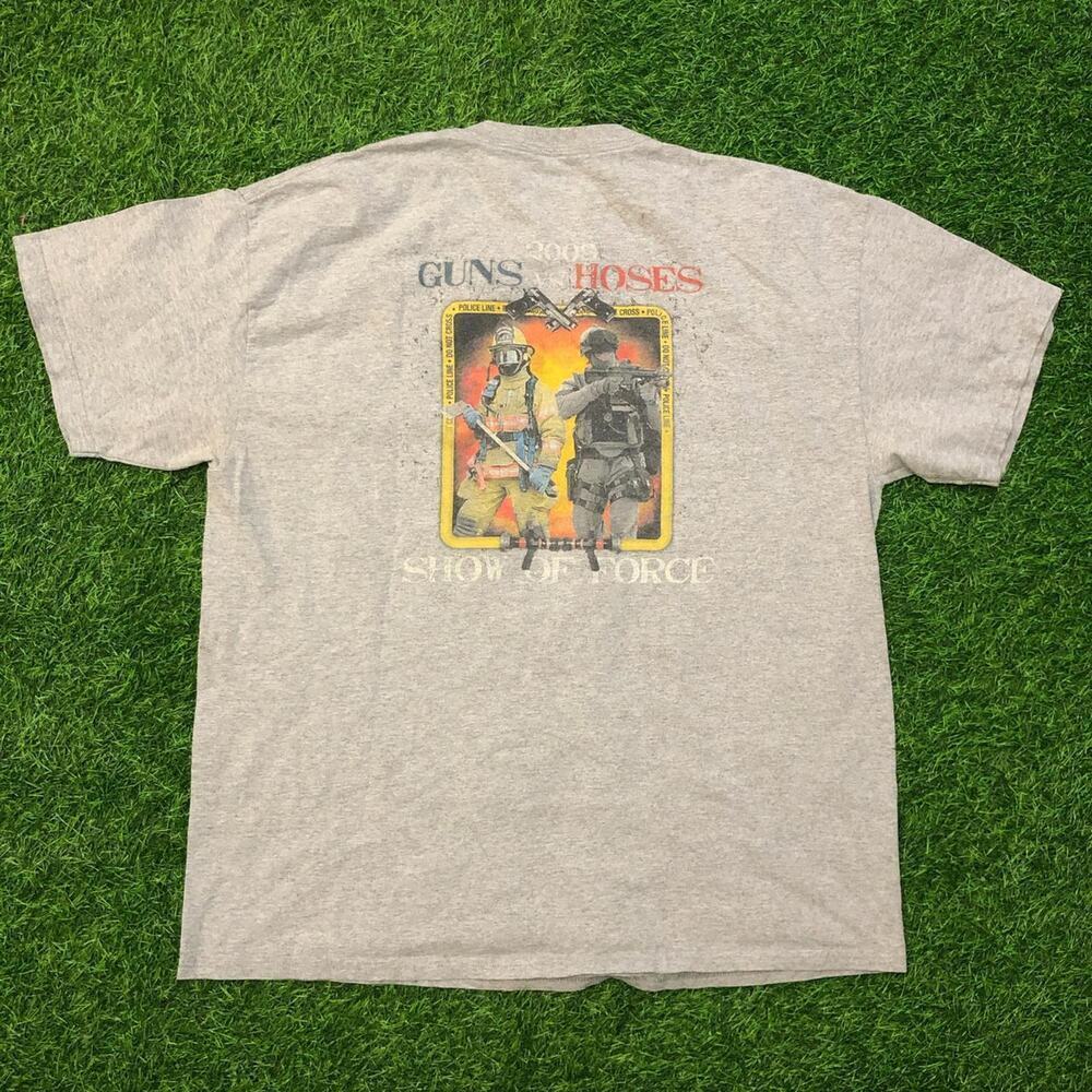 2009 Guns vs Hoses ‘Show of Force’ Graphic Tee - Picture 3 of 5